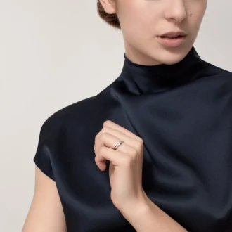 Alianza C de Cartier – Platino, diamantes – Cartier