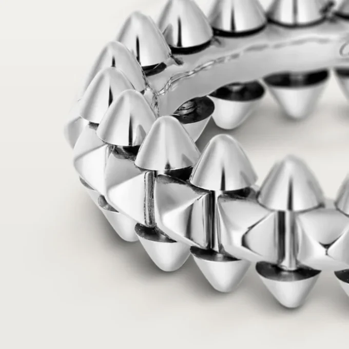 Anillo Clash De Cartier, modelo pequeño – Oro blanco – Cartier