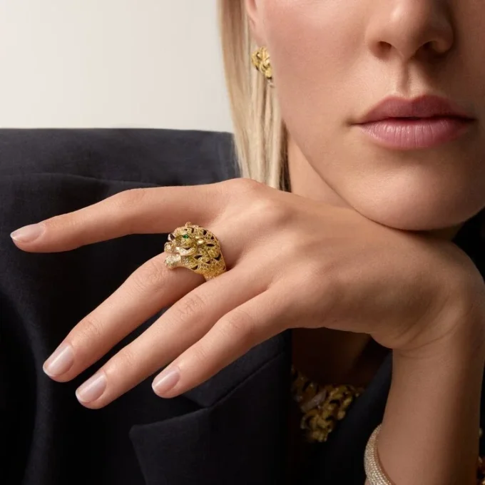 Anillo Faune Et Flore De Cartier, diamantes amarillos, naranjas y marrones, pavé