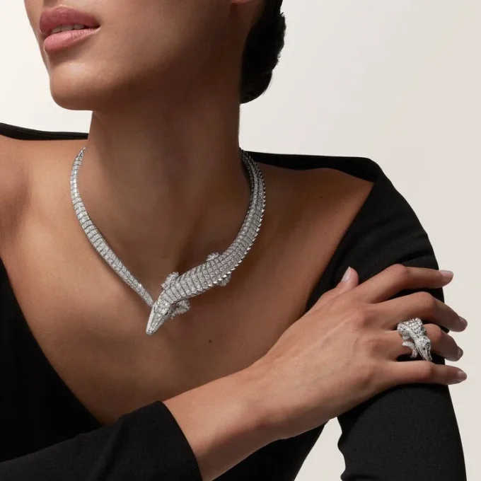 Anillo Faune Et Flore De Cartier, pavé