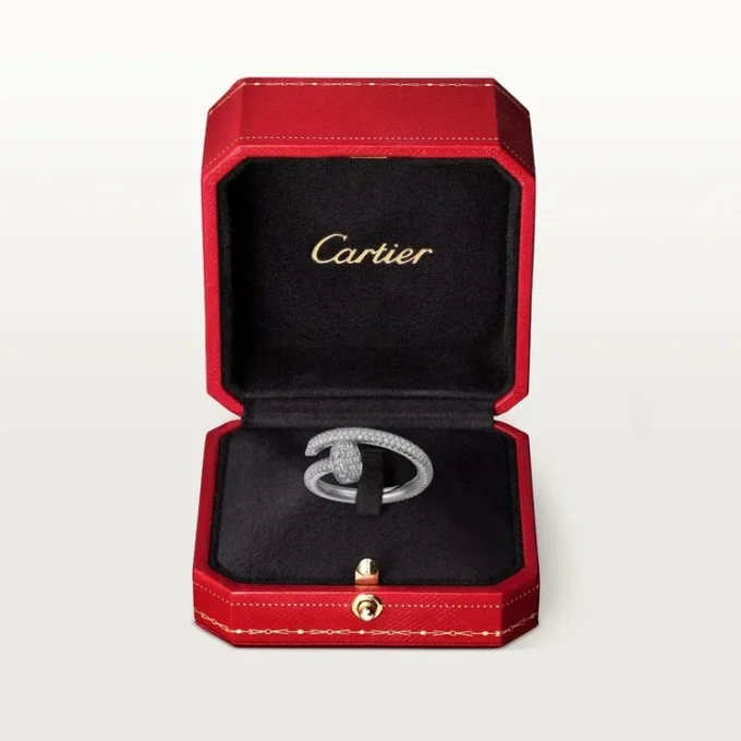 Anillo Juste Un Clou – Oro blanco, diamantes – Cartier