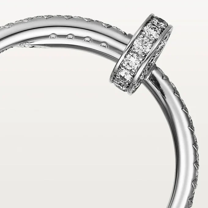 Anillo Juste Un Clou – Oro blanco, diamantes – Cartier