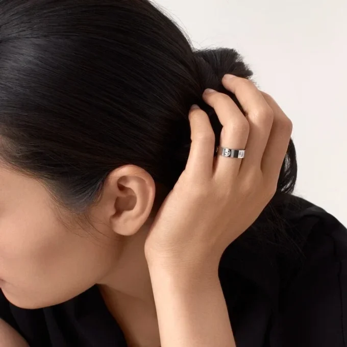 Anillo Love, 3 diamantes – Oro blanco, Diamantes – Cartier Anillo Love, 3 diamantes – Oro blanco, Diamantes – Cartier
