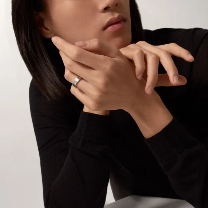 Anillo Love, 3 diamantes – Oro blanco, Diamantes – Cartier Anillo Love, 3 diamantes – Oro blanco, Diamantes – Cartier