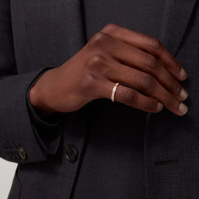 Anillo Love, tamaño pequeño – Oro amarillo, diamantes – Cartier