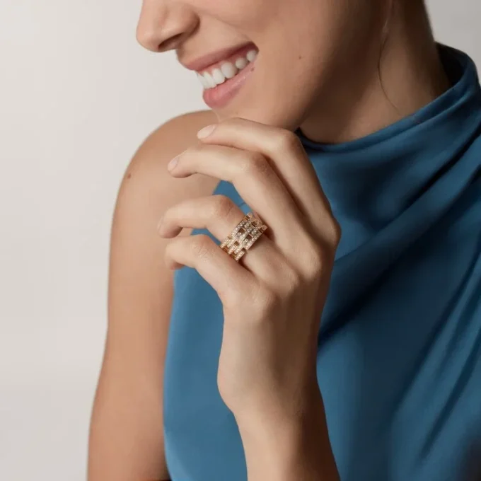 Anillo Maillon Panthere, cinco filas, pavé
