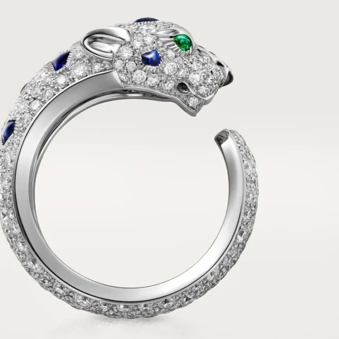 Anillo Panthere de Cartier, modelo mediano, semipavé
