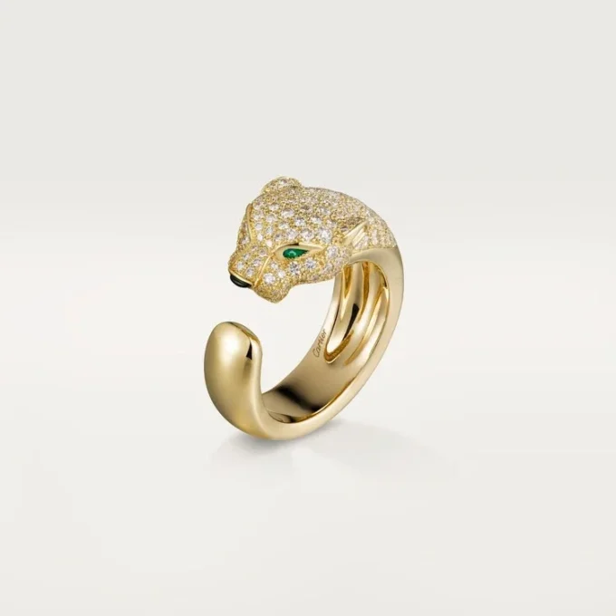 Anillo Panthere de Cartier – Oro amarillo, diamantes, esmeraldas, ónix – Cartier