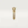 Anillo Panthere de Cartier – Oro amarillo, esmeraldas, ónix, diamantes – Cartier
