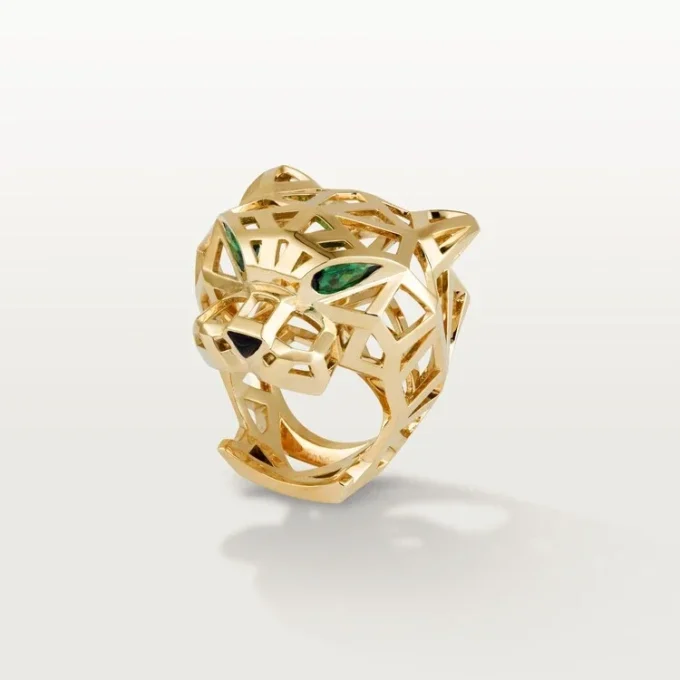Anillo Panthere de Cartier – Oro amarillo, granates tsavorita, ónix – Cartier