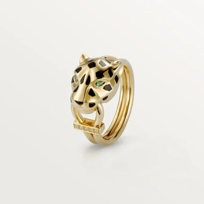 Anillo Panthere de Cartier – Oro amarillo, laca, diamantes, granate tsavorita – Cartier