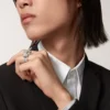 Anillo Panthere De Cartier – Oro blanco, diamantes, esmeraldas, ónix – Cartier