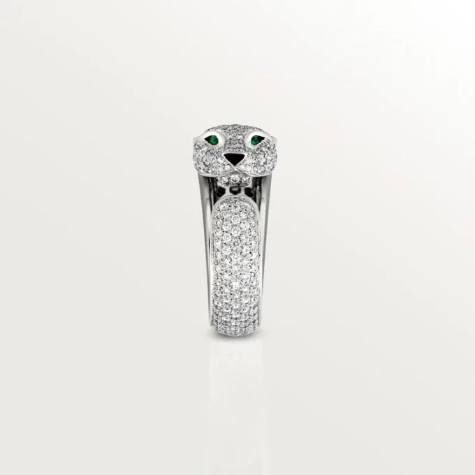 Anillo Panthere De Cartier – Oro blanco, diamantes, esmeraldas, ónix – Cartier