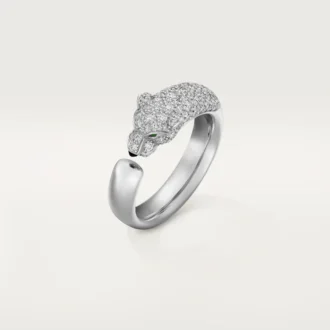 Anillo Panthere de Cartier – Oro blanco, esmeraldas, ónix, diamantes – Cartier