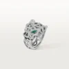 Anillo Panthere de Cartier – Oro blanco, ónix, esmeraldas, diamantes – Cartier