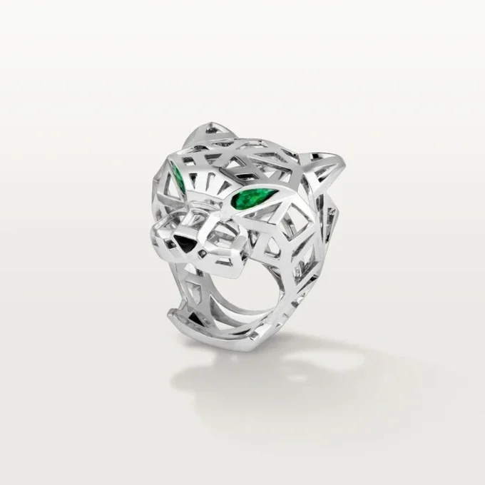 Anillo Panthere de Cartier – Oro blanco sin rodiar, granates tsavorita, ónix – Cartier