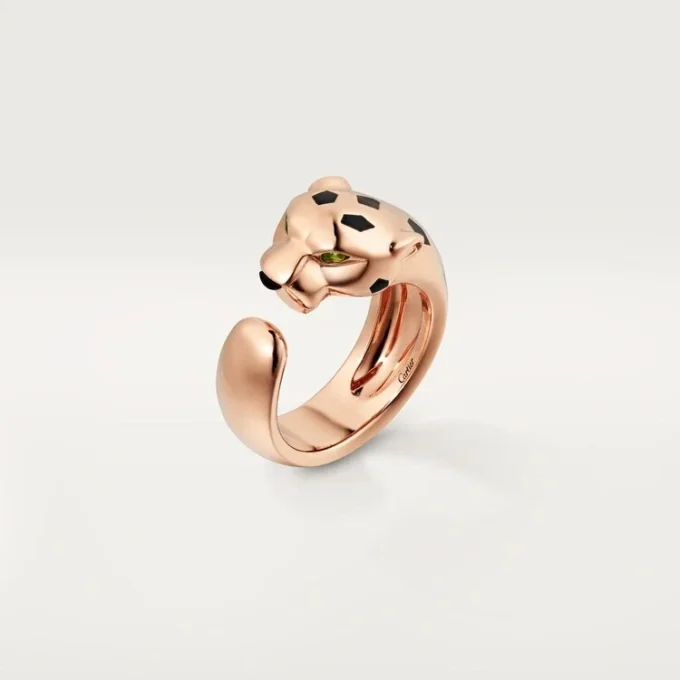 Anillo Panthere de Cartier – Oro rosa, granates tsavorita, ónix – Cartier