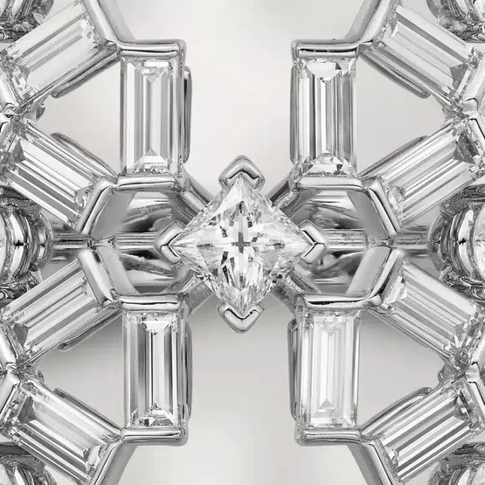 Anillo Reflection De Cartier – Oro blanco, diamantes – Cartier