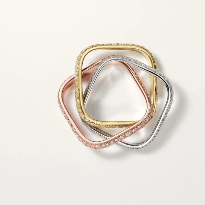 Anillo Trinity Cushion, modelo clásico, pavé