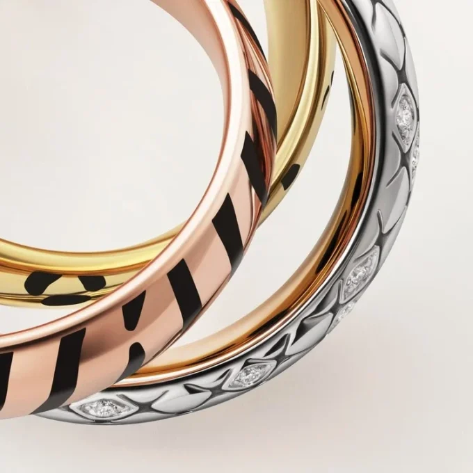 Anillo Trinity, laca, medio pavé