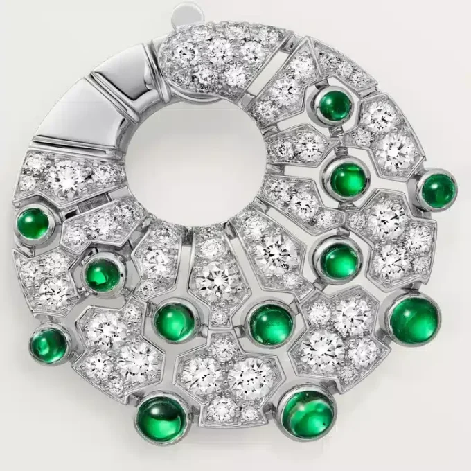 Aretes de aro Le Voyage Recommence, esmeraldas, pavé