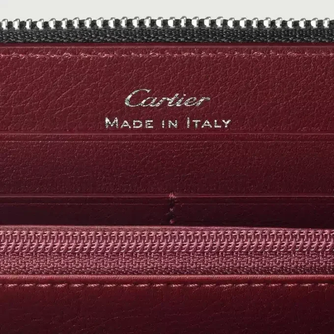 Billetera internacional con cremallera, Must de Cartier – Piel de becerro negra, acabado en paladio – Cartier Billetera internacional con cremallera, Must de Cartier – Piel de becerro negra, acabado en paladio – Cartier