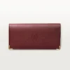 Billetera internacional con fuelles, Must de Cartier – Piel de becerro color burdeos, acabado dorado – Cartier Billetera internacional con fuelles, Must de Cartier – Piel de becerro color burdeos, acabado dorado – Cartier