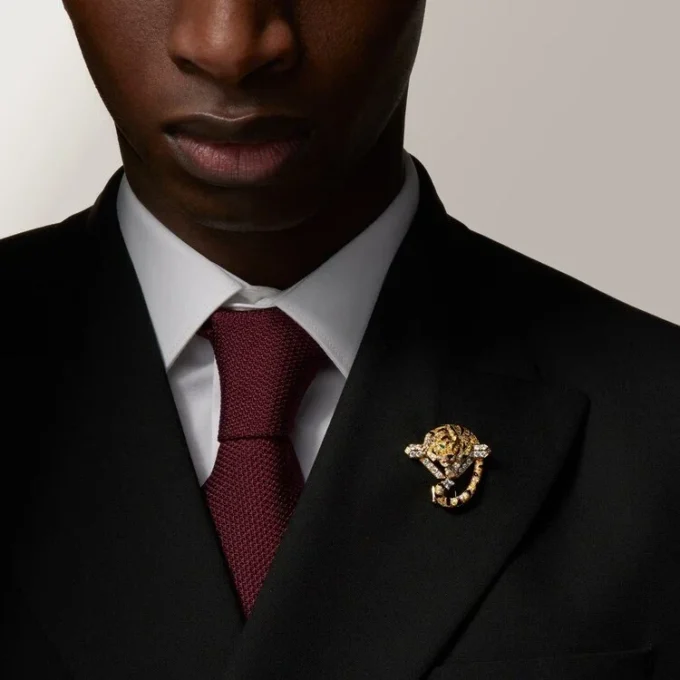 Broche Faune Et Flore De Cartier, diamantes amarillos, naranjas y marrones, pavé Broche Faune Et Flore De Cartier, diamantes amarillos, naranjas y marrones, pavé