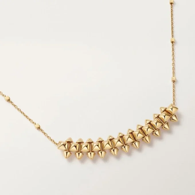 Collar Clash De Cartier, modelo mediano