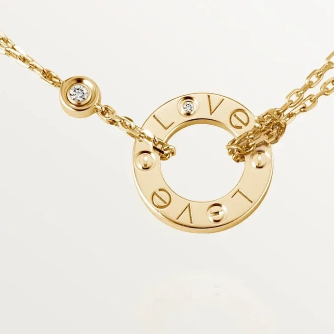 Collar con colgante Love Diamond, oro amarillo | Cartier Us