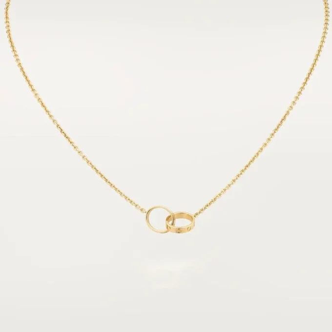 Collar con colgante y cadena Love en oro amarillo | Cartier Us