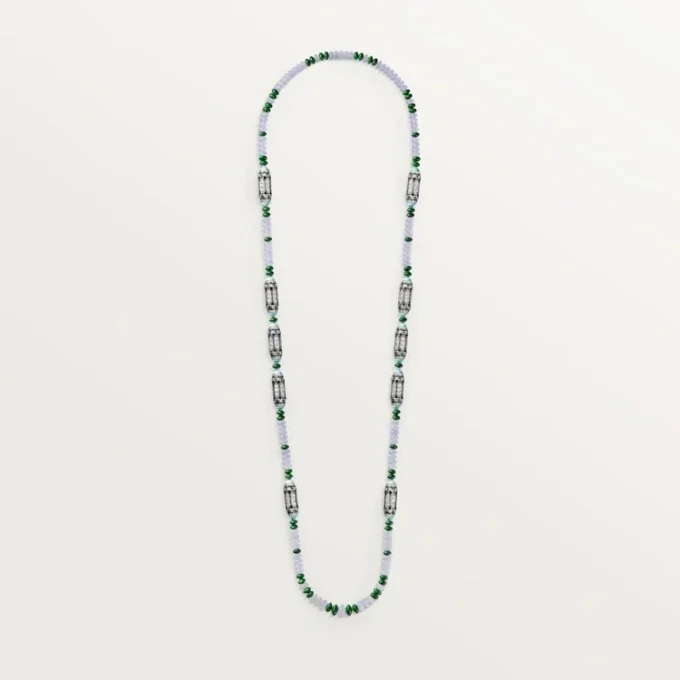 Collar de alta joyería – Oro blanco, calcedonia, skarn, turquesa, laca negra, diamantes – Cartier