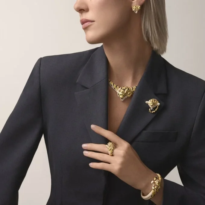 Collar Faune Et Flore De Cartier, diamantes amarillos, naranjas y marrones, pavé