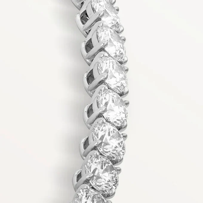 Collar Líneas Esenciales