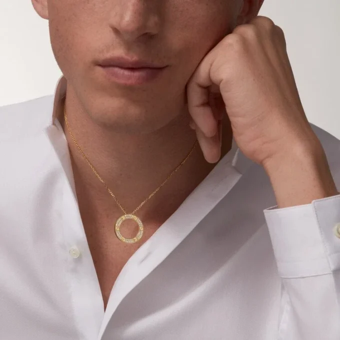 Collar Love, pavé de diamantes – Oro amarillo, diamantes – Cartier
