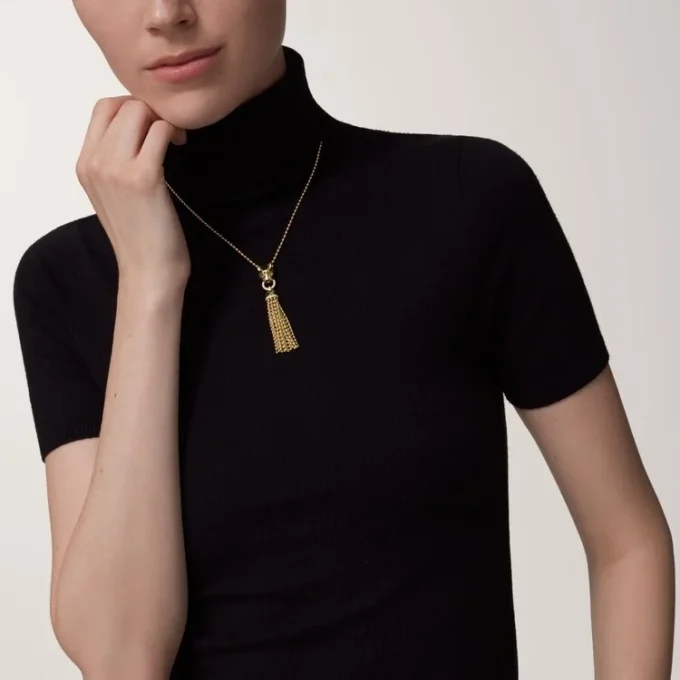 Collar Panthere de Cartier – Oro amarillo, laca negra, granates tsavorita, ónix, diamantes – Cartier
