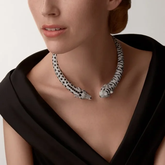Collar Torque Indomptables De Cartier, pavé