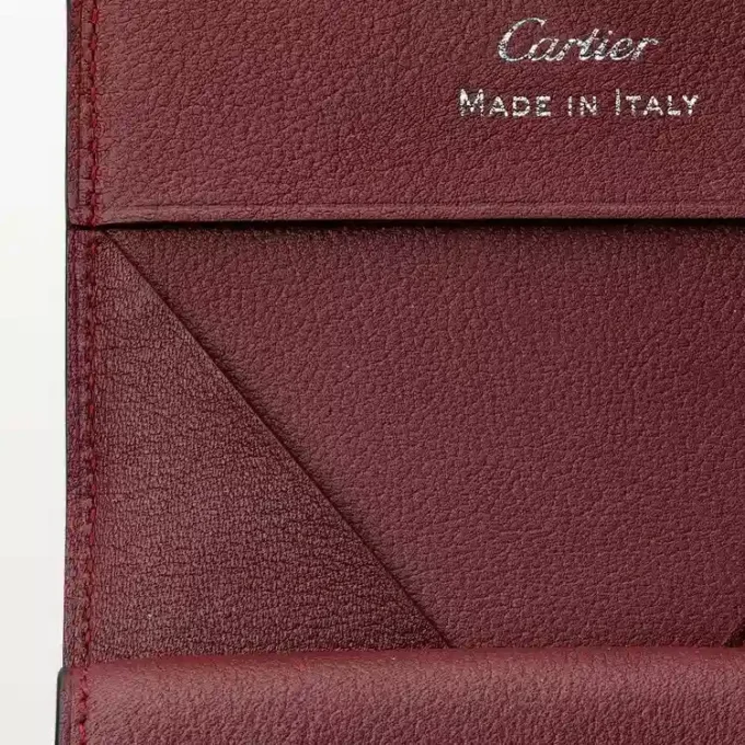 Monedero cuadrado, Must De Cartier – Piel de becerro negra, acabado en acero inoxidable – Cartier