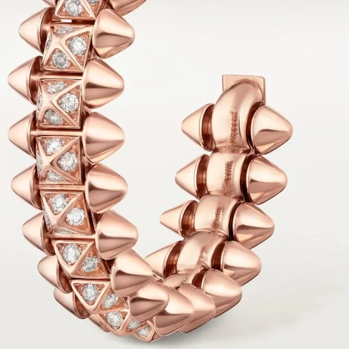 Pendientes de aro Clash de Cartier, modelo pequeño, pavé