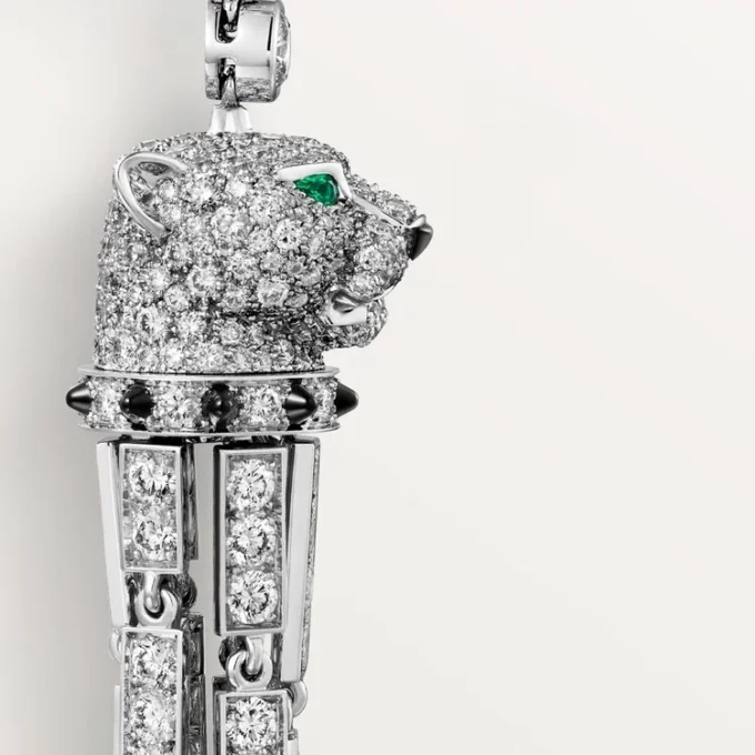 Pendientes Panthere De Cartier, esmeraldas, pavé