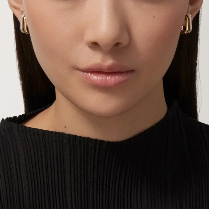 Pendientes Trinity, forma cojín, medio pavé