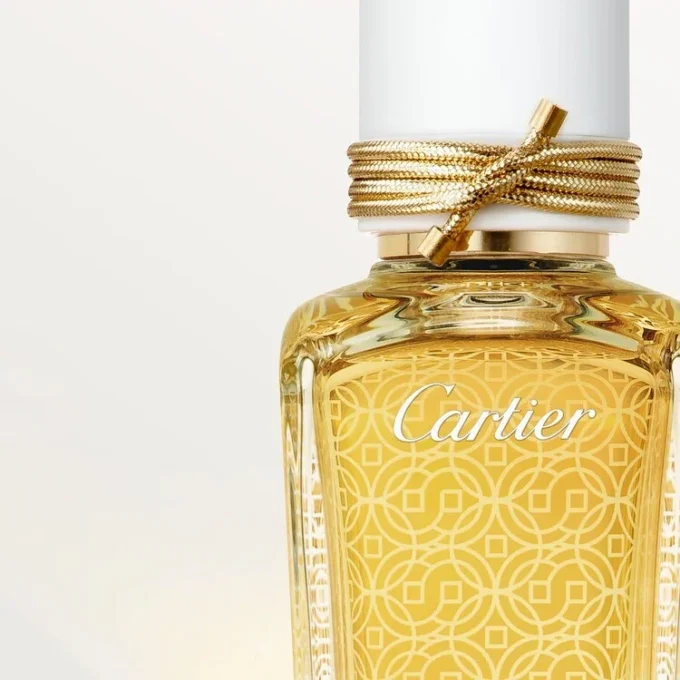 Perfume de oud – Oud Radieux – Les Heures Voyageuses | Cartier