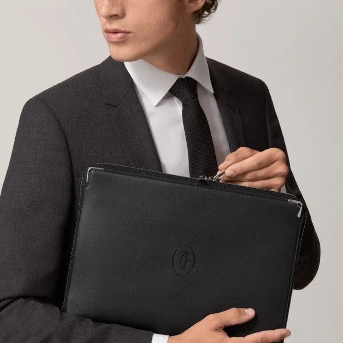 Portafolios, Must De Cartier – Piel de becerro negra, acabado en paladio – Cartier