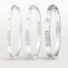 Pulsera Love, modelo clásico