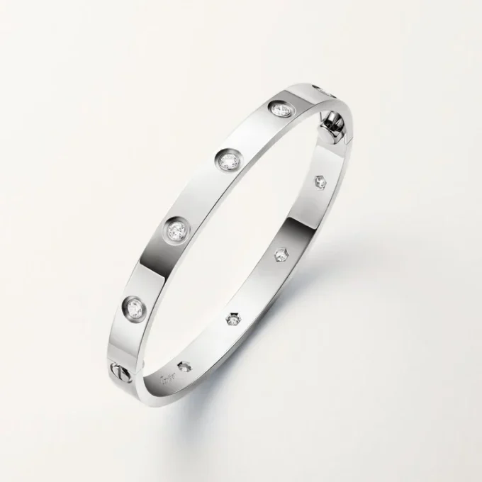 Pulsera Love, modelo clásico, 10 diamantes Pulsera Love, modelo clásico, 10 diamantes