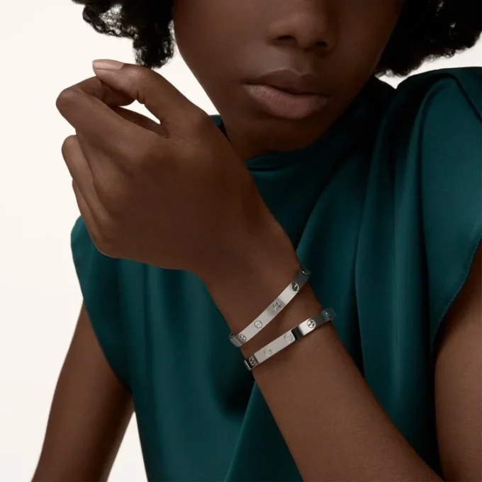 Pulsera Love, modelo clásico