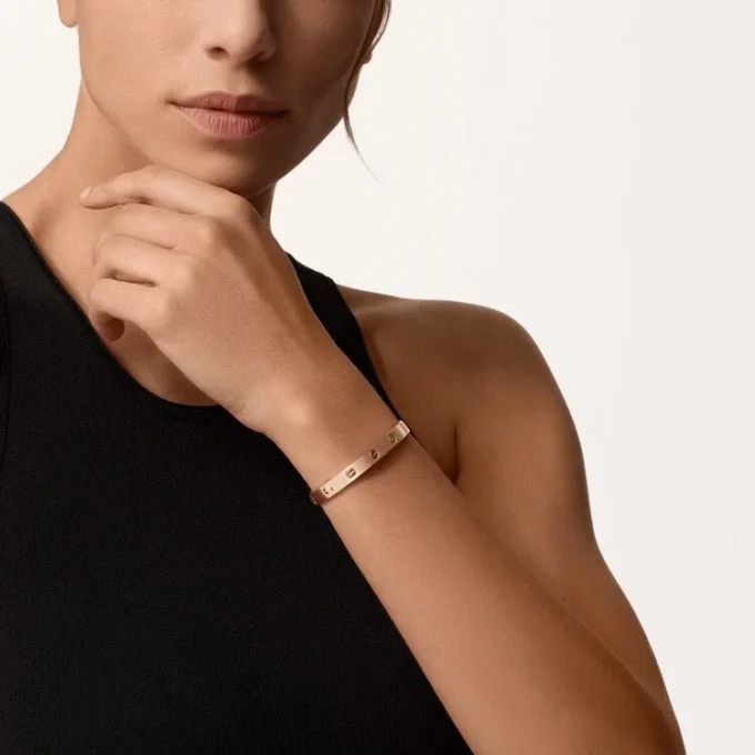 Pulsera Love, modelo clásico, cepillada