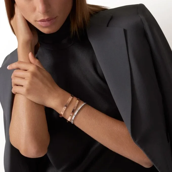 Pulsera Love, modelo pequeño, pavé