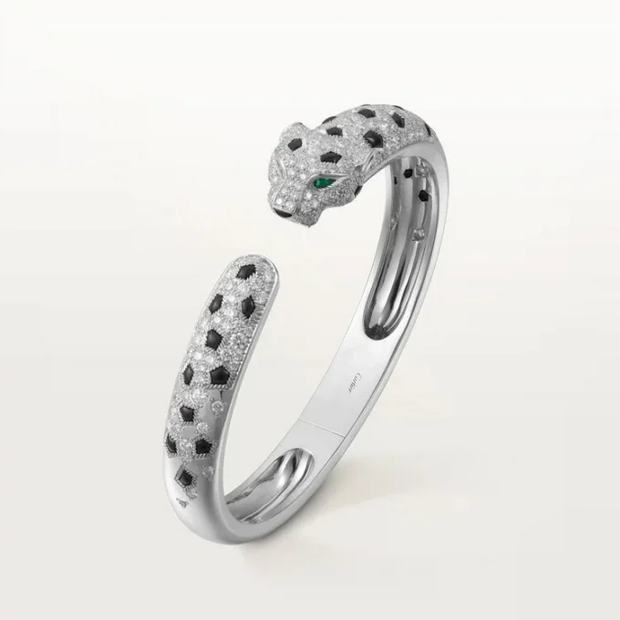 Pulsera Panthere De Cartier, modelo mediano, con medio pavé
