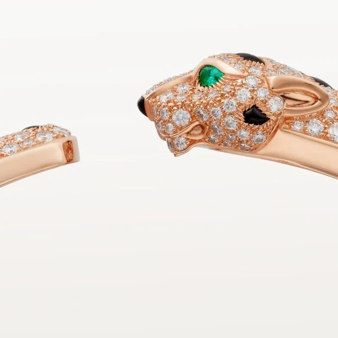 Pulsera Panthere De Cartier, modelo mediano, con medio pavé